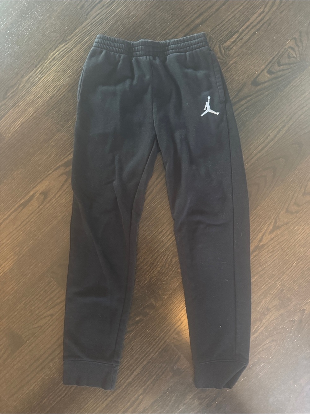 Nike Red Kids T-Shirt with Black Jordan Athletic pants - Picture 6 of 9
